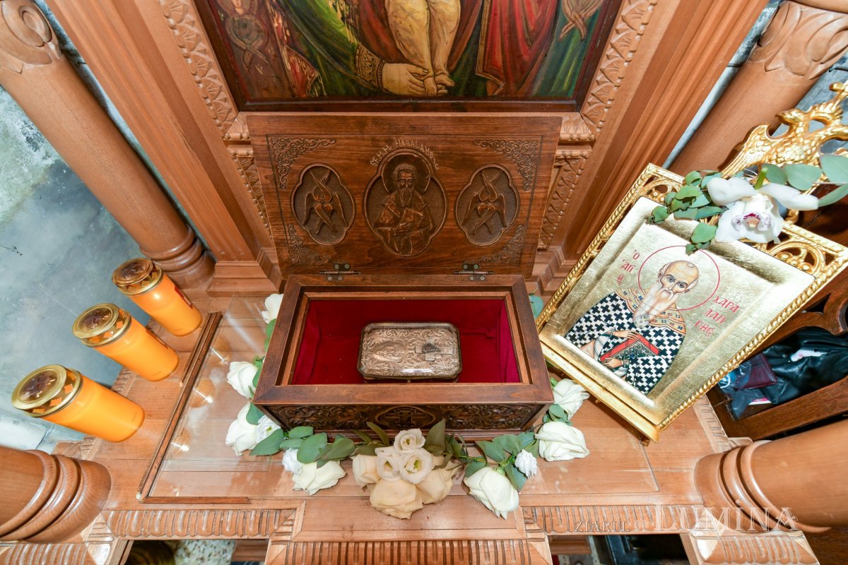 Procesiune cu moaștele Sfântului Haralambie în Capitală 163575