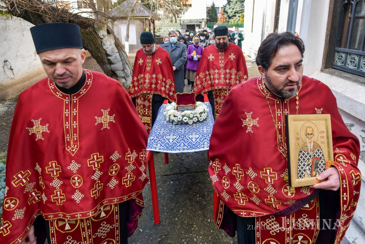 Procesiune cu moaștele Sfântului Haralambie în Capitală 163592