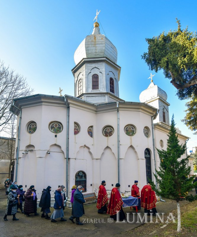 Procesiune cu moaștele Sfântului Haralambie în Capitală 163594