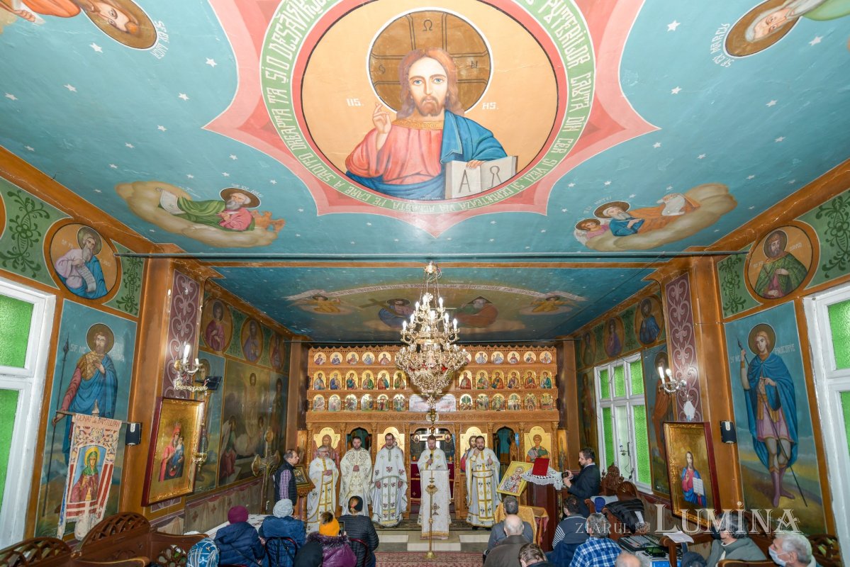 Cinstirea ocrotitorului și daruri pentru comunitatea ortodoxă a surzilor din Capitală 163839