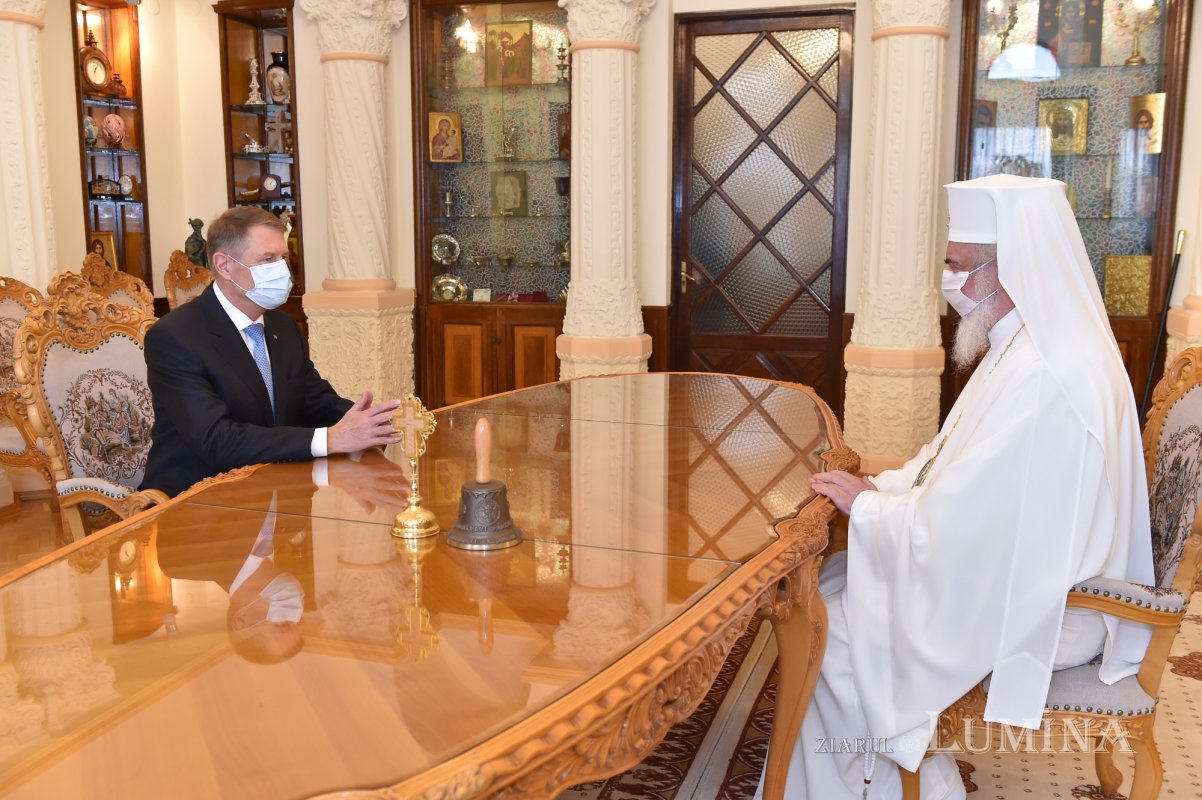 Președintele României s-a întâlnit cu Patriarhul Bisericii Ortodoxe Române  164065