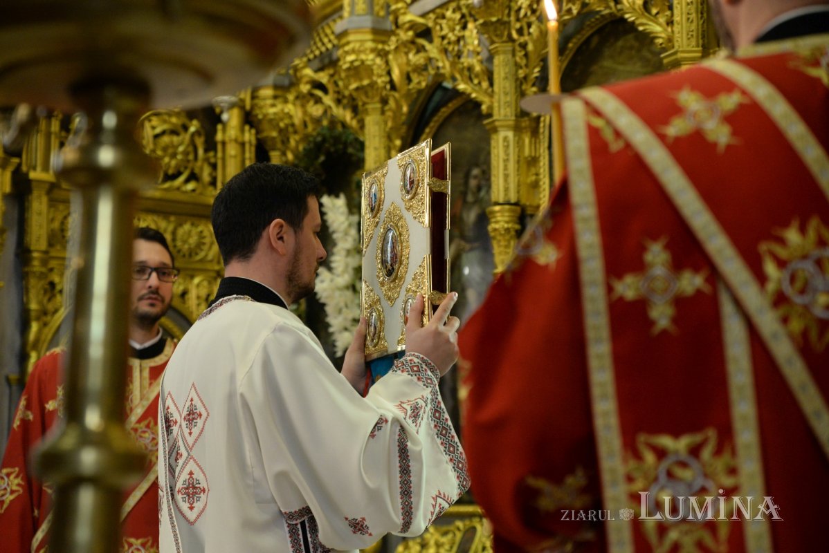 Sfântul Mucenic Teodor Tiron cinstit la o biserică istorică din Capitală 164132