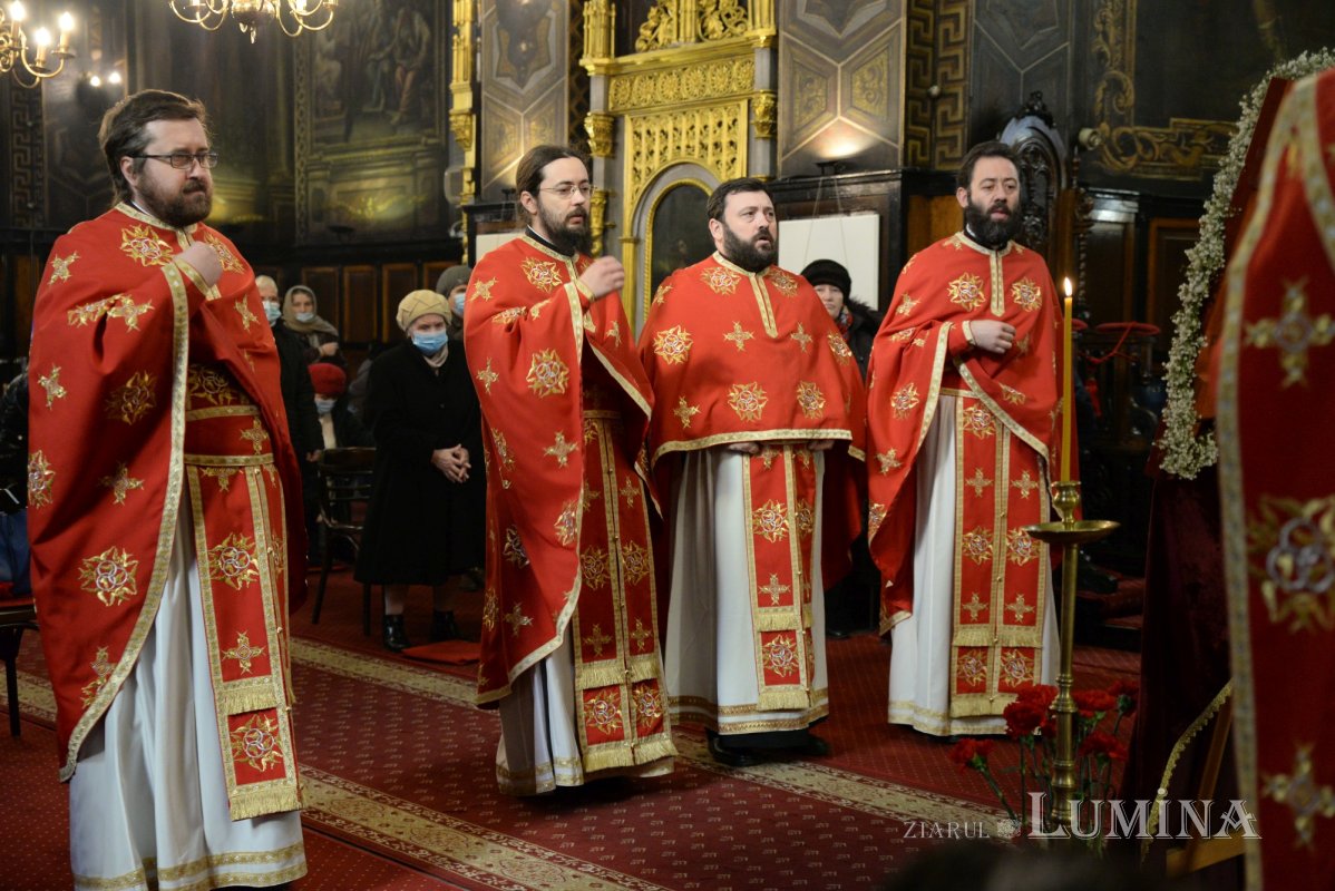 Sfântul Mucenic Teodor Tiron cinstit la o biserică istorică din Capitală 164133