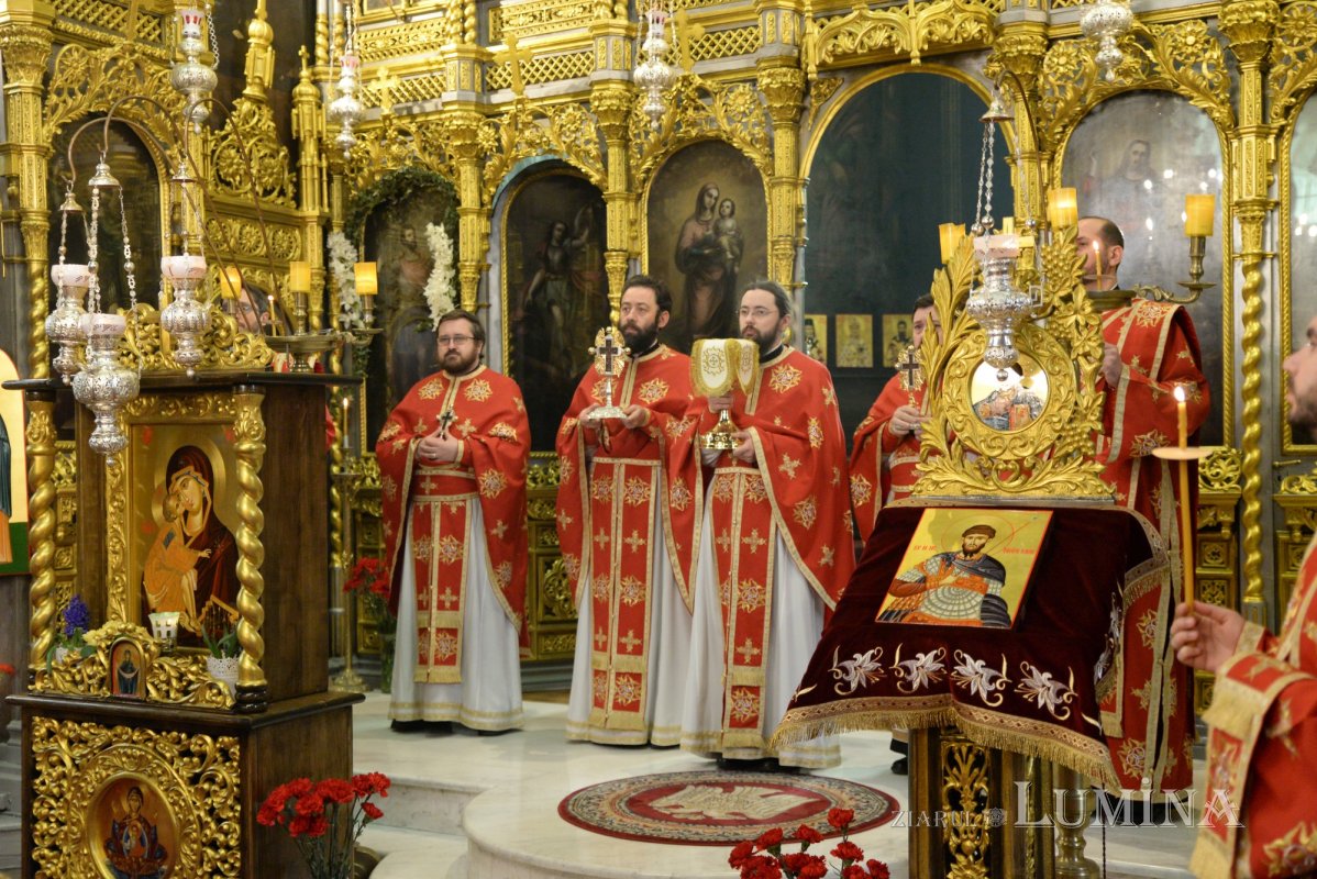 Sfântul Mucenic Teodor Tiron cinstit la o biserică istorică din Capitală 164146