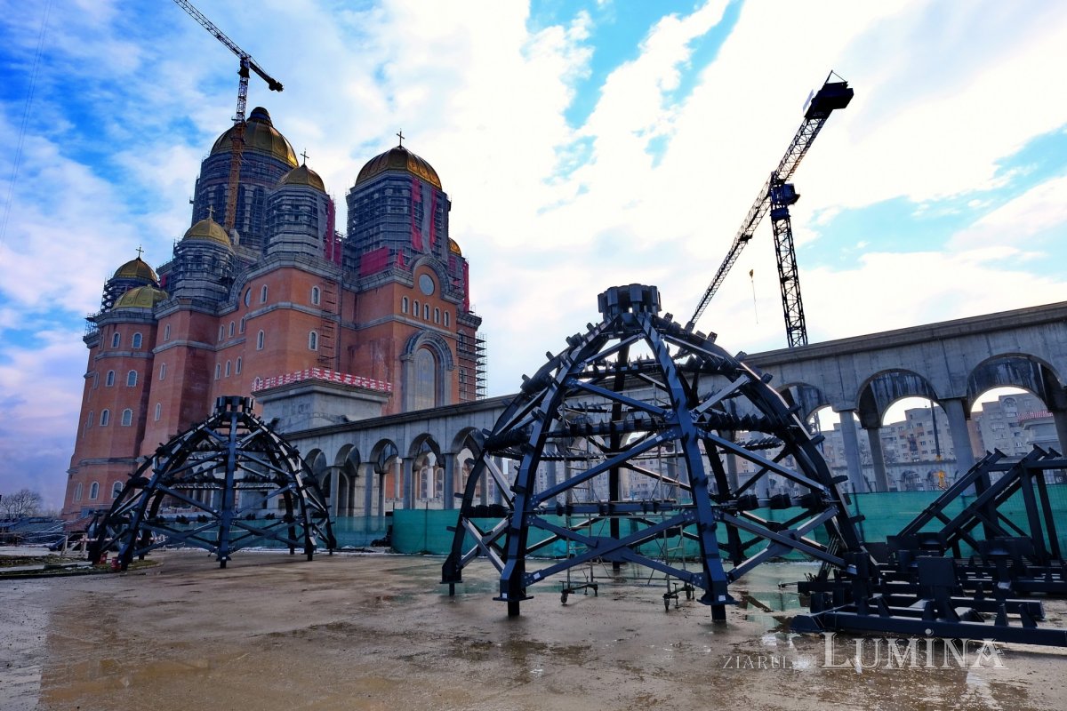 Noi etape de lucru în interiorul Catedralei Naționale 164383