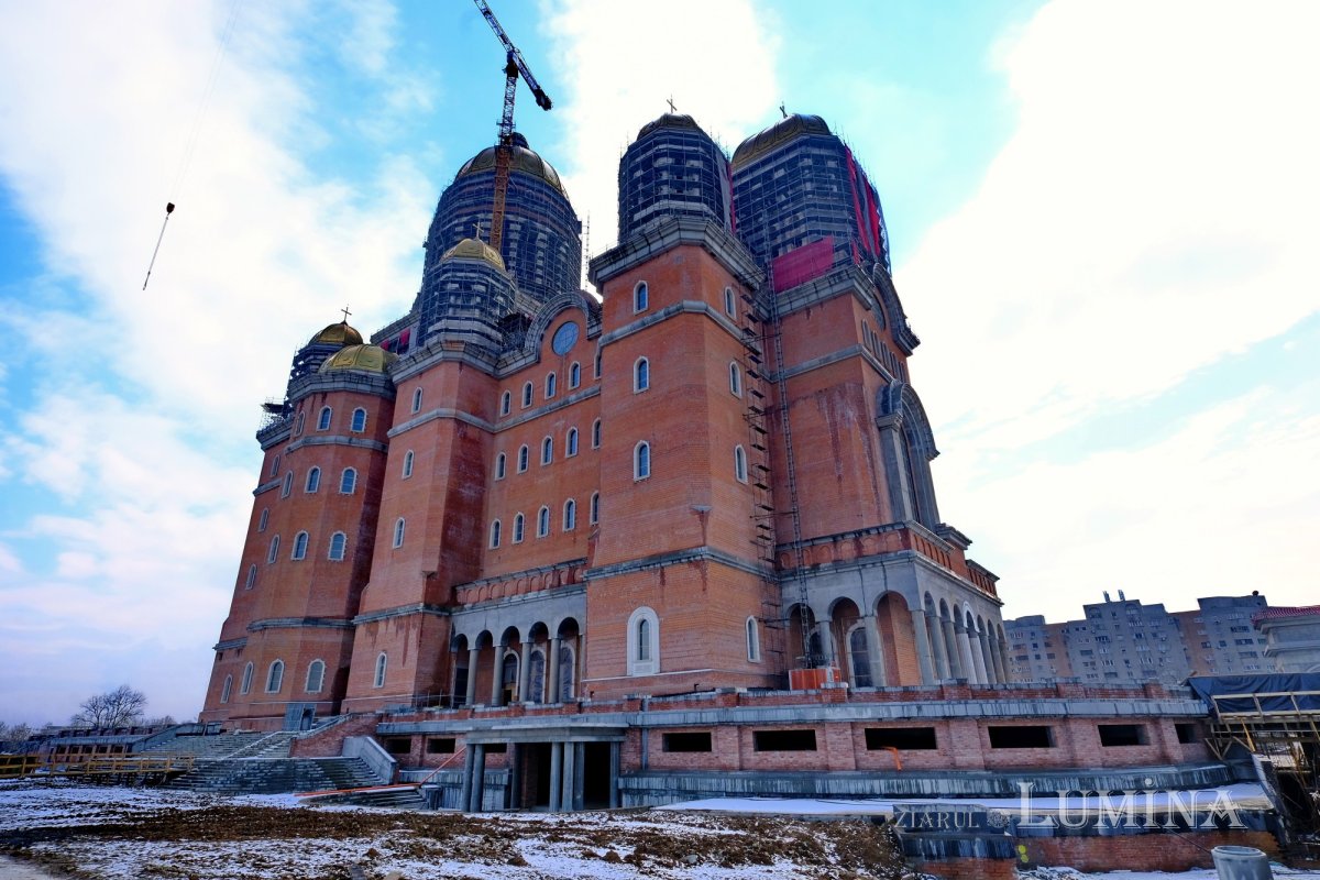 Noi etape de lucru în interiorul Catedralei Naționale 164385