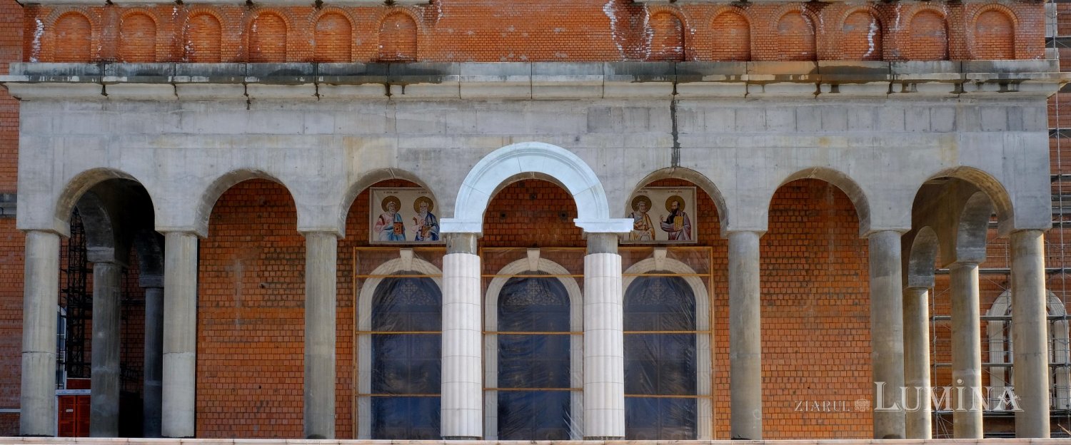 Noi etape de lucru în interiorul Catedralei Naționale 164389