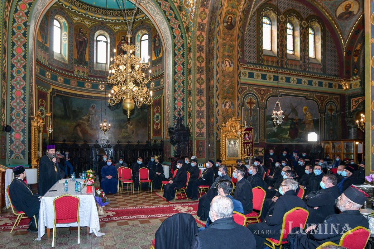 Întâlnire preoțească  în Capitală despre pastoraţia românilor din străinătate 164773