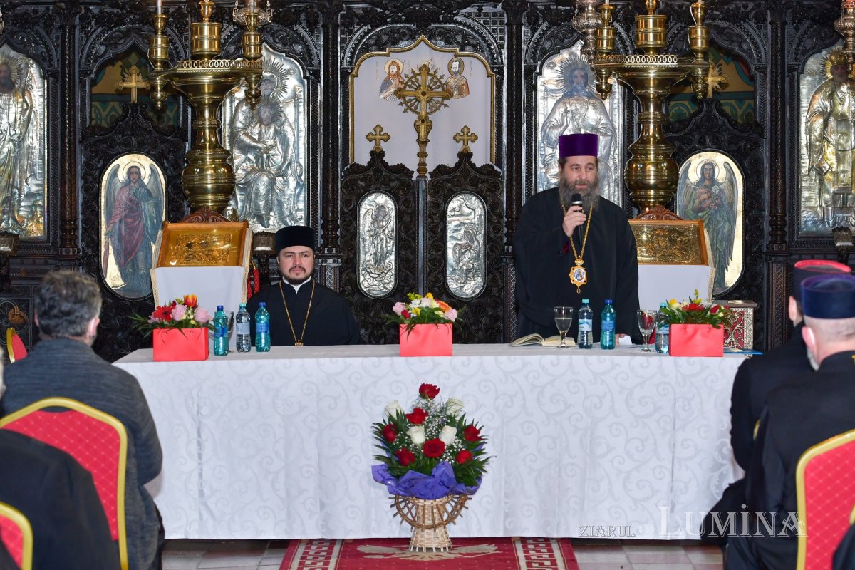 Întâlnire preoțească  în Capitală despre pastoraţia românilor din străinătate 164774