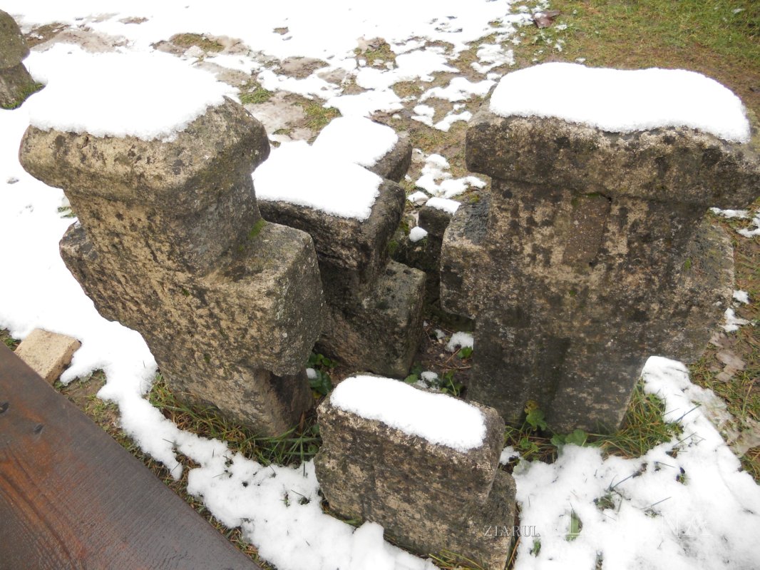 Raiul înfățișat pe pereții Bisericii Fundenii Doamnei 165175