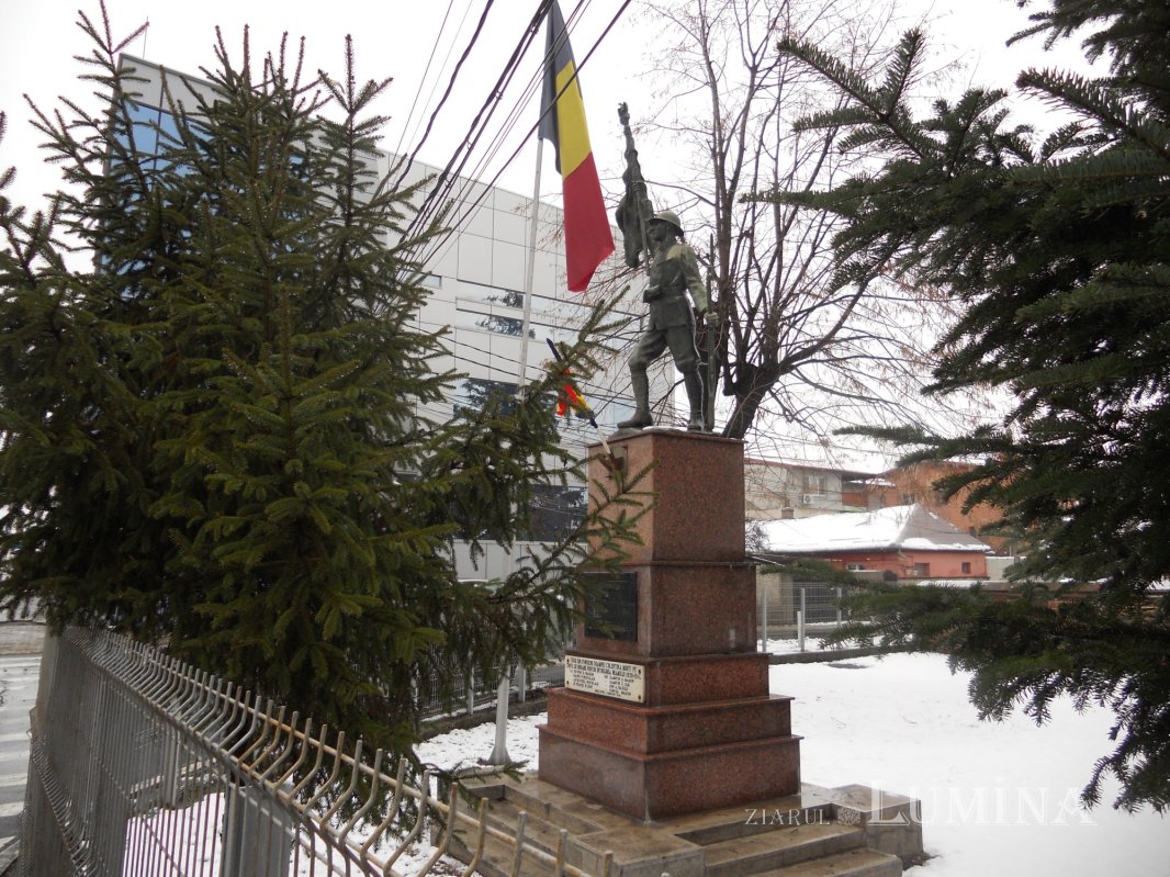 Raiul înfățișat pe pereții Bisericii Fundenii Doamnei 165181