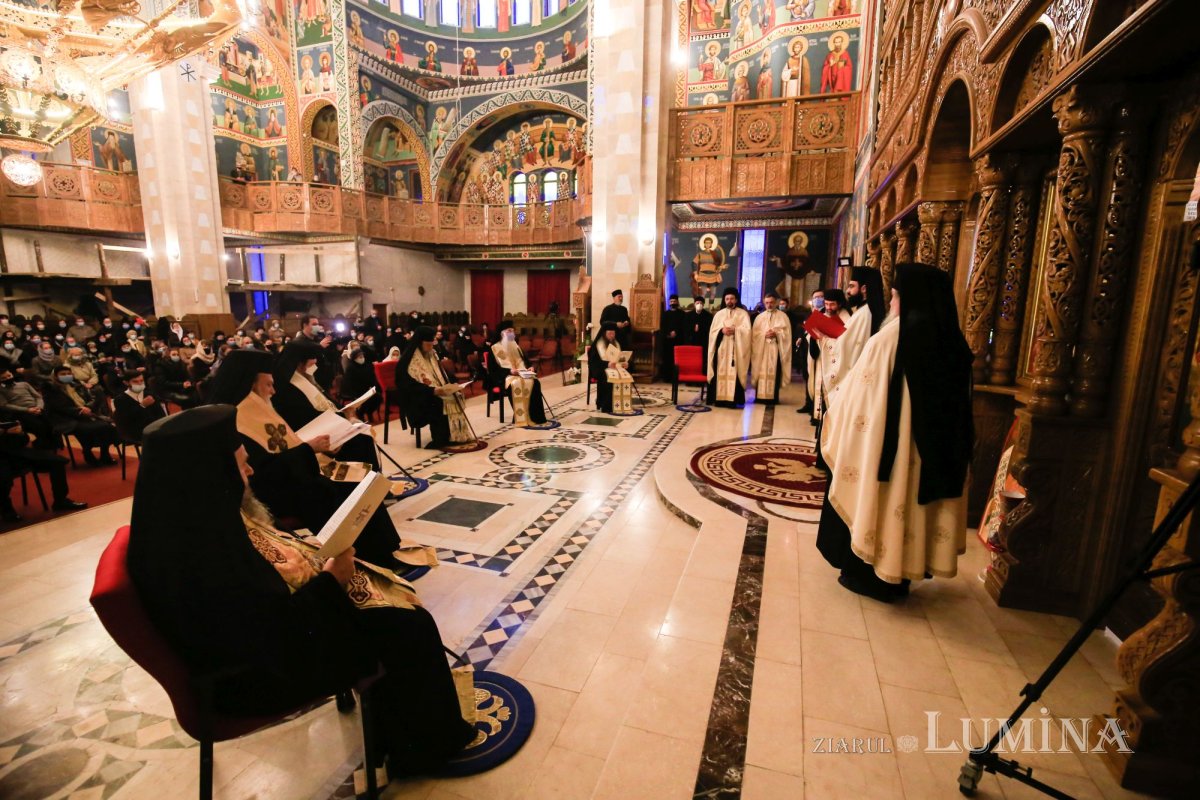 Slujba de ipopsifiere a primului Arhiereu-vicar al Episcopiei Devei și Hunedoarei 165266