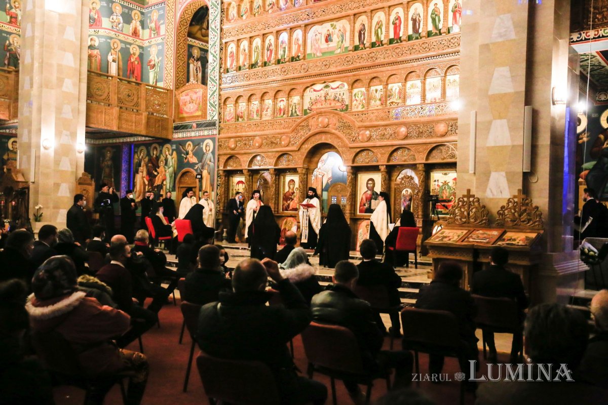 Slujba de ipopsifiere a primului Arhiereu-vicar al Episcopiei Devei și Hunedoarei 165271