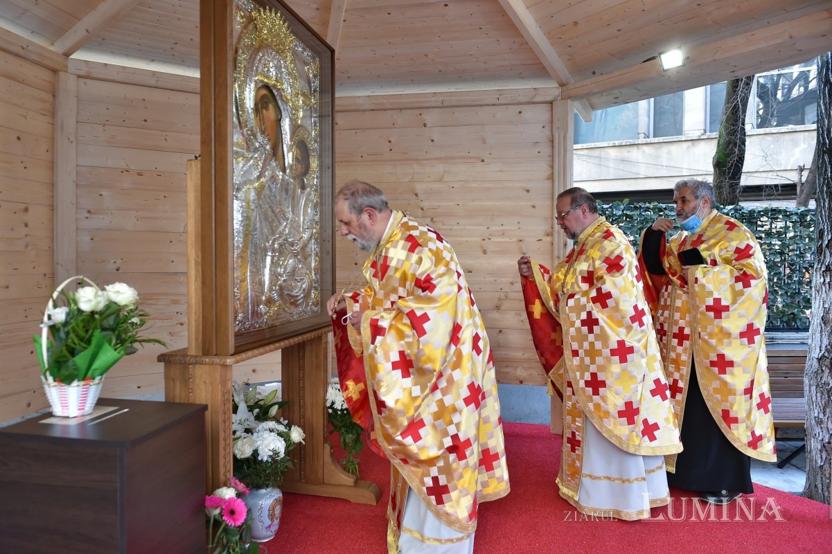 Binecuvântarea Maicii Domnului „Mângâietoarea” în Capitală 165891