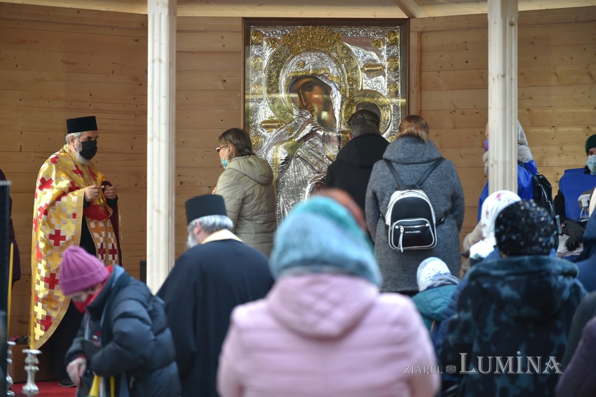 Binecuvântarea Maicii Domnului „Mângâietoarea” în Capitală 165910