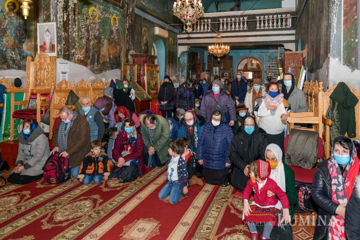 Cuviosul Alexie, omul lui Dumnezeu, cinstit la biserica sa din București  166205