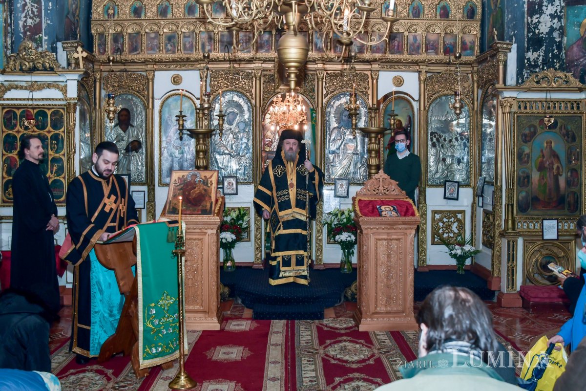 Cuviosul Alexie, omul lui Dumnezeu, cinstit la biserica sa din București  166213