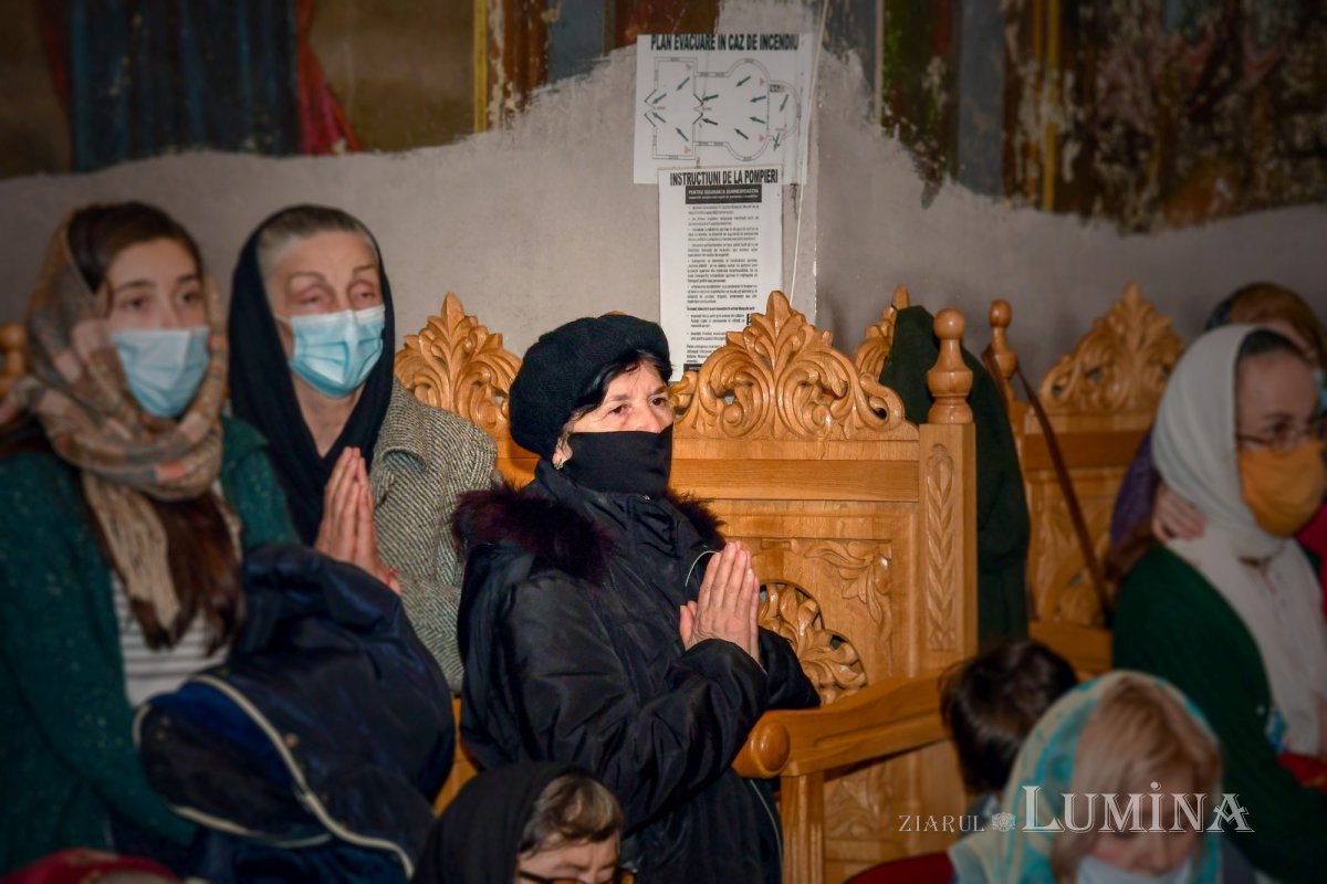 Cuviosul Alexie, omul lui Dumnezeu, cinstit la biserica sa din București  166217