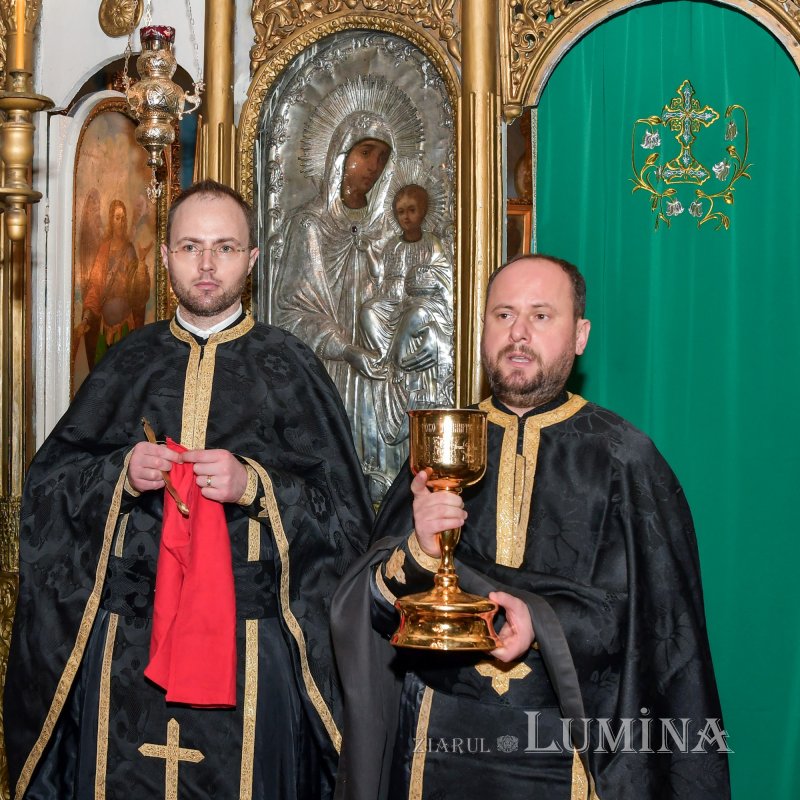 Cuviosul Alexie, omul lui Dumnezeu, cinstit la biserica sa din București  166218