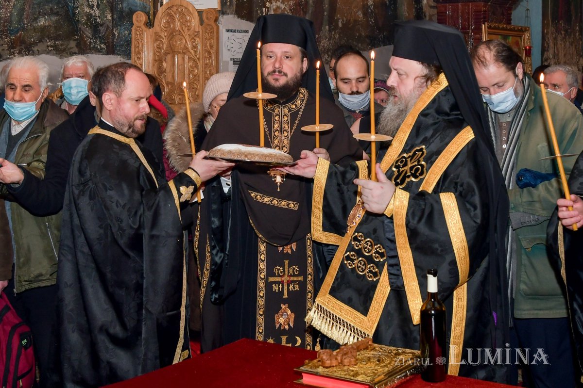 Cuviosul Alexie, omul lui Dumnezeu, cinstit la biserica sa din București  166219