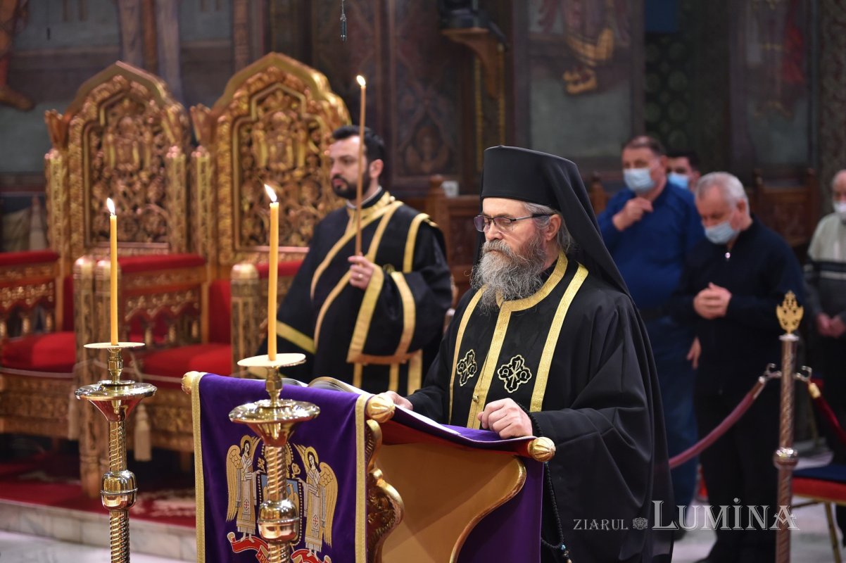 Ultima parte a Canonului Mare la Catedrala Patriarhală 166352