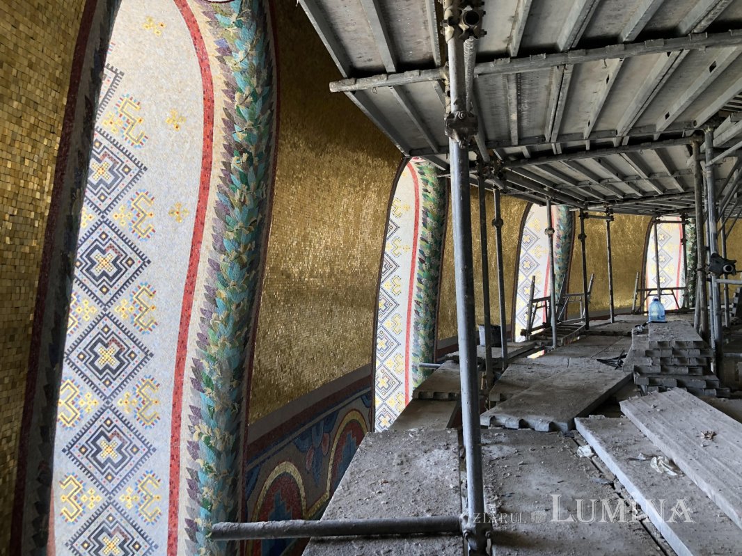 Un mozaic pentru istoria Bisericii și a României 166387