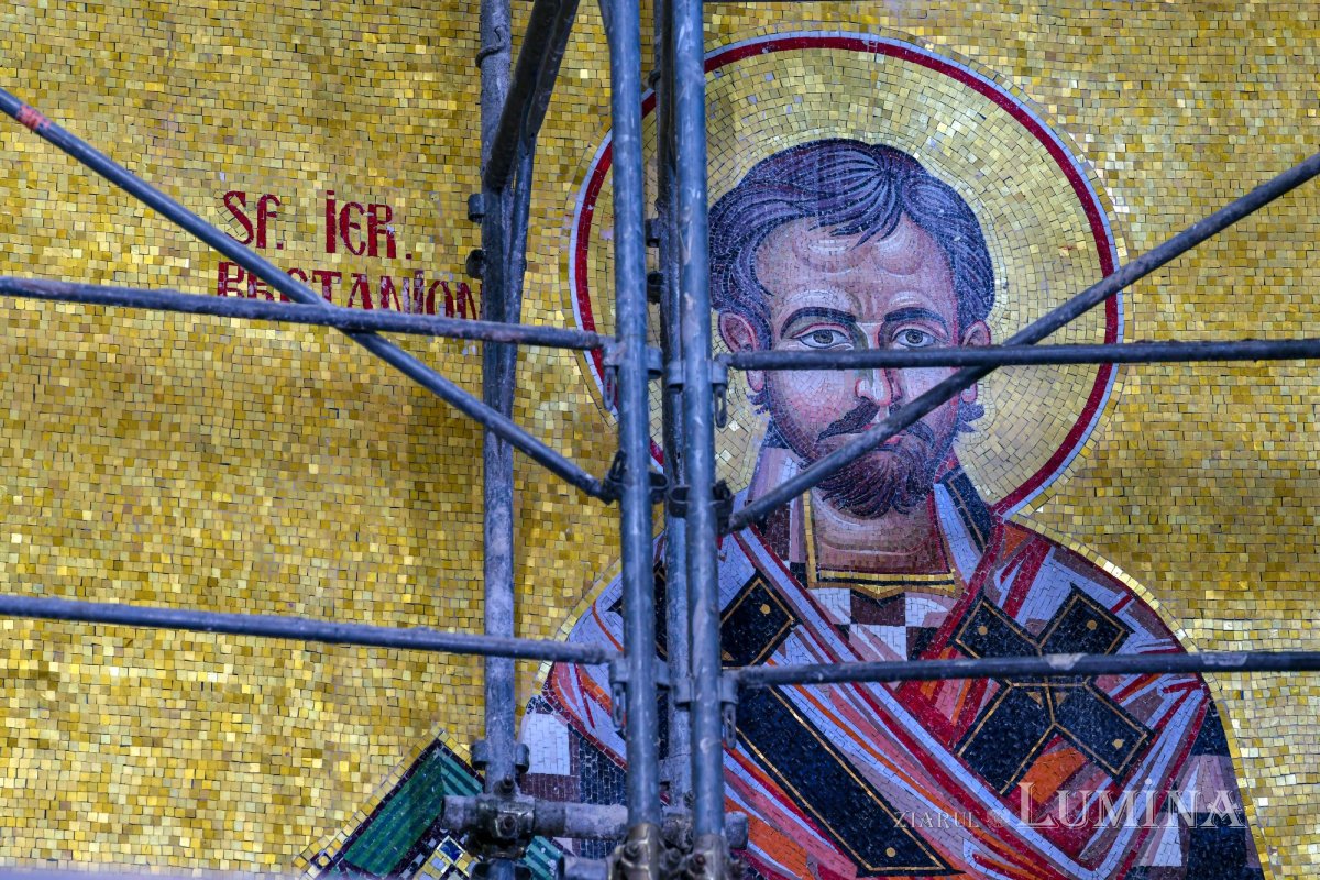 Un mozaic pentru istoria Bisericii și a României 166408