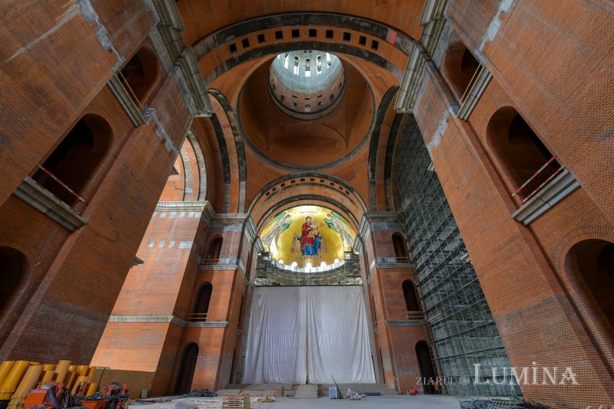 Un mozaic pentru istoria Bisericii și a României 166416