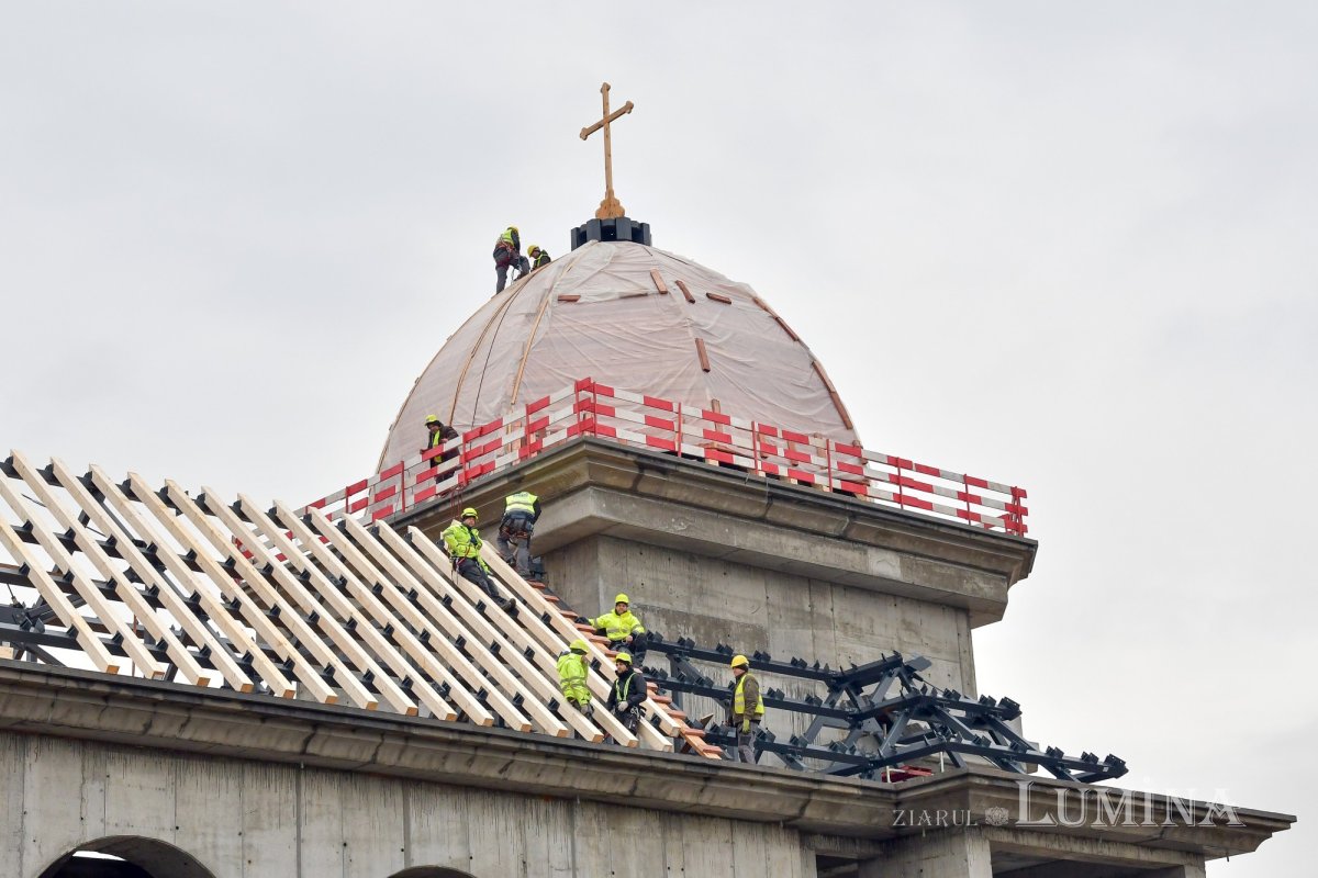 Un mozaic pentru istoria Bisericii și a României 166428