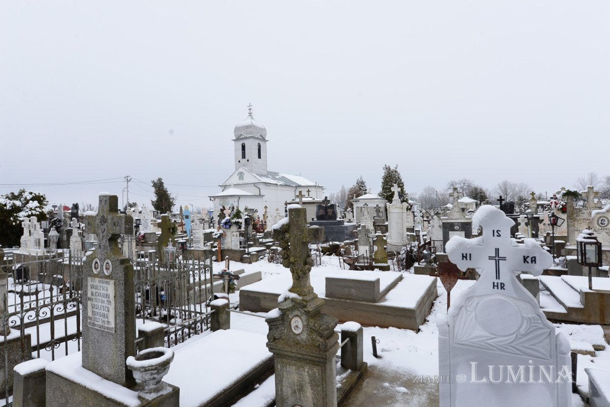Un cimitir cât toată istoria Caracalului 166684