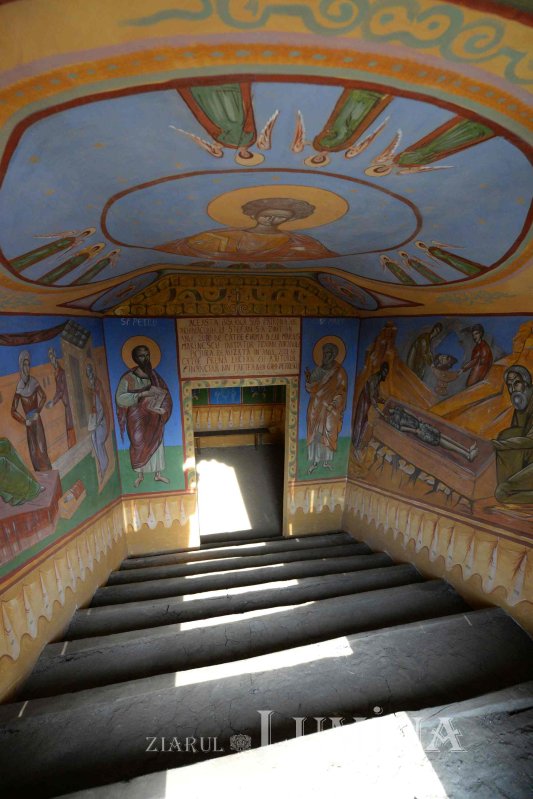 Biserica-bordei de la Stoicănești, unicat în România 166981