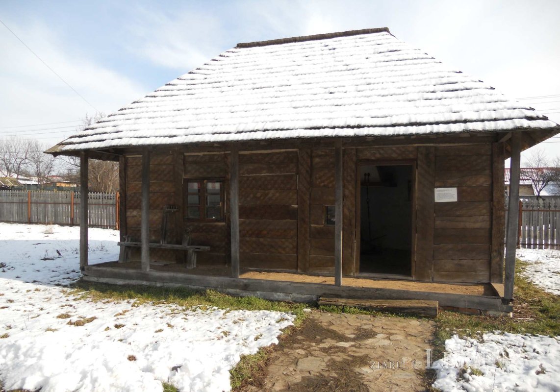 Biserica-bordei de la Stoicănești, unicat în România 166985