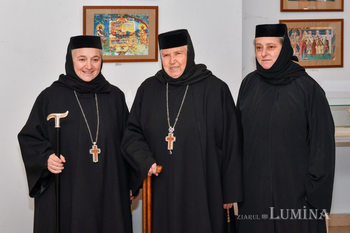 Expoziție dedicată Mănăstirii Voroneț la Biblioteca Academiei Române 167686