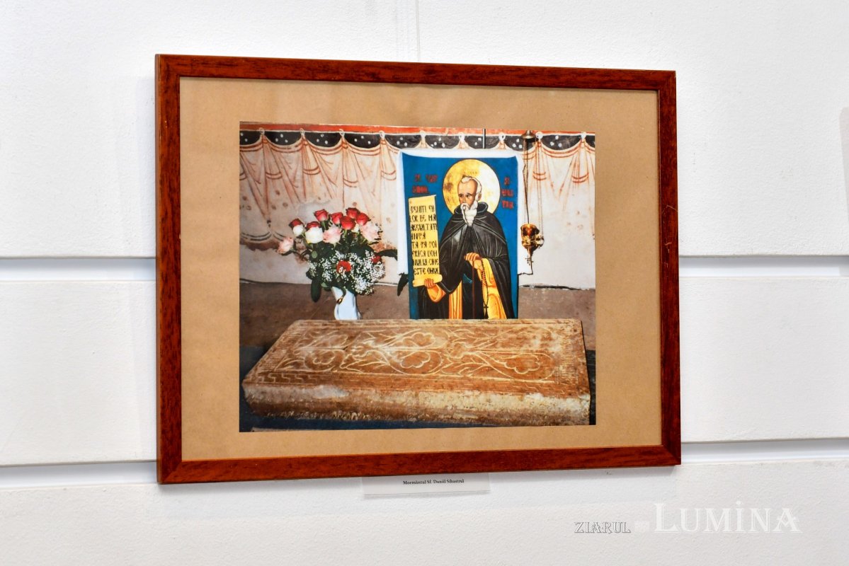 Expoziție dedicată Mănăstirii Voroneț la Biblioteca Academiei Române 167687