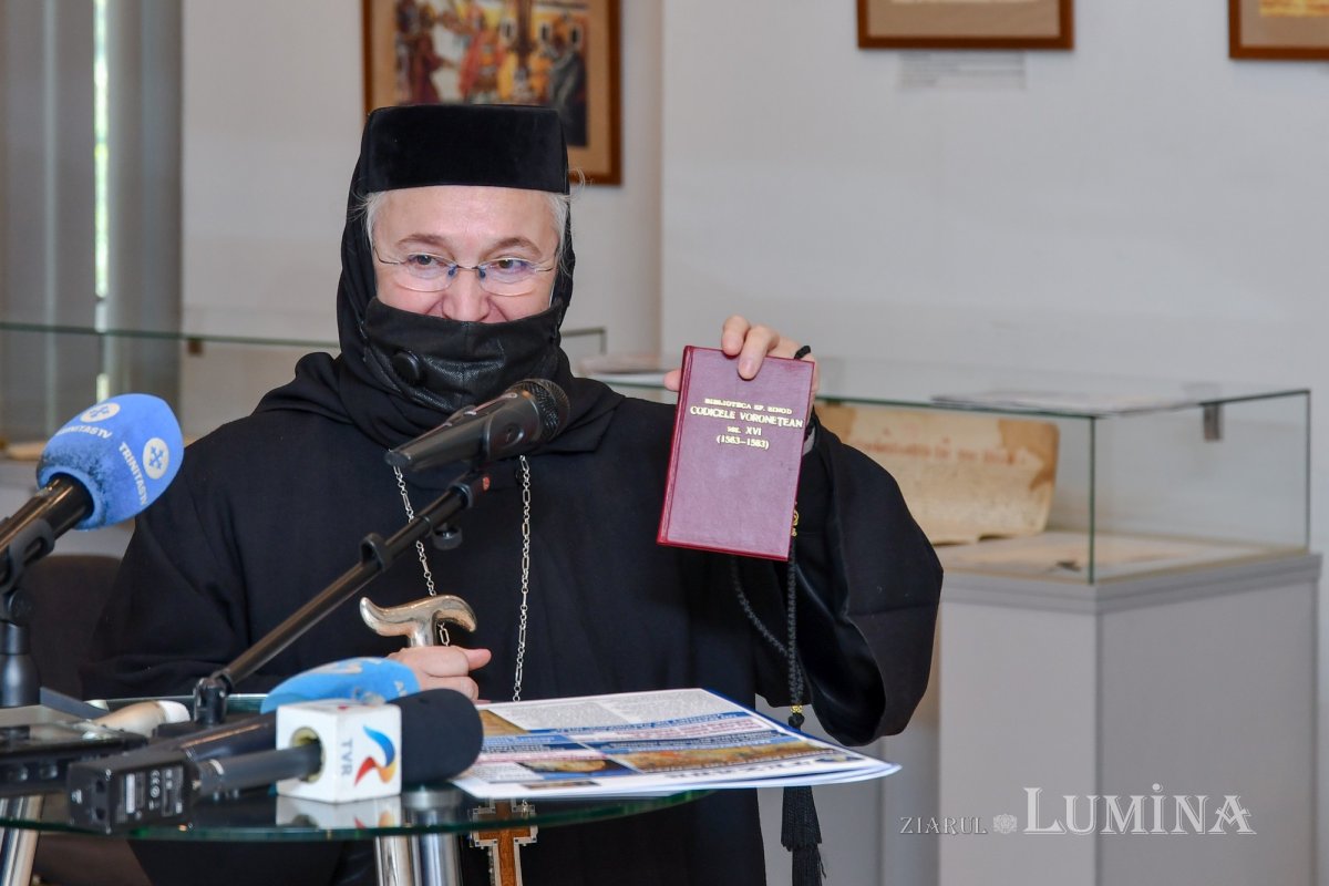 Expoziție dedicată Mănăstirii Voroneț la Biblioteca Academiei Române 167730