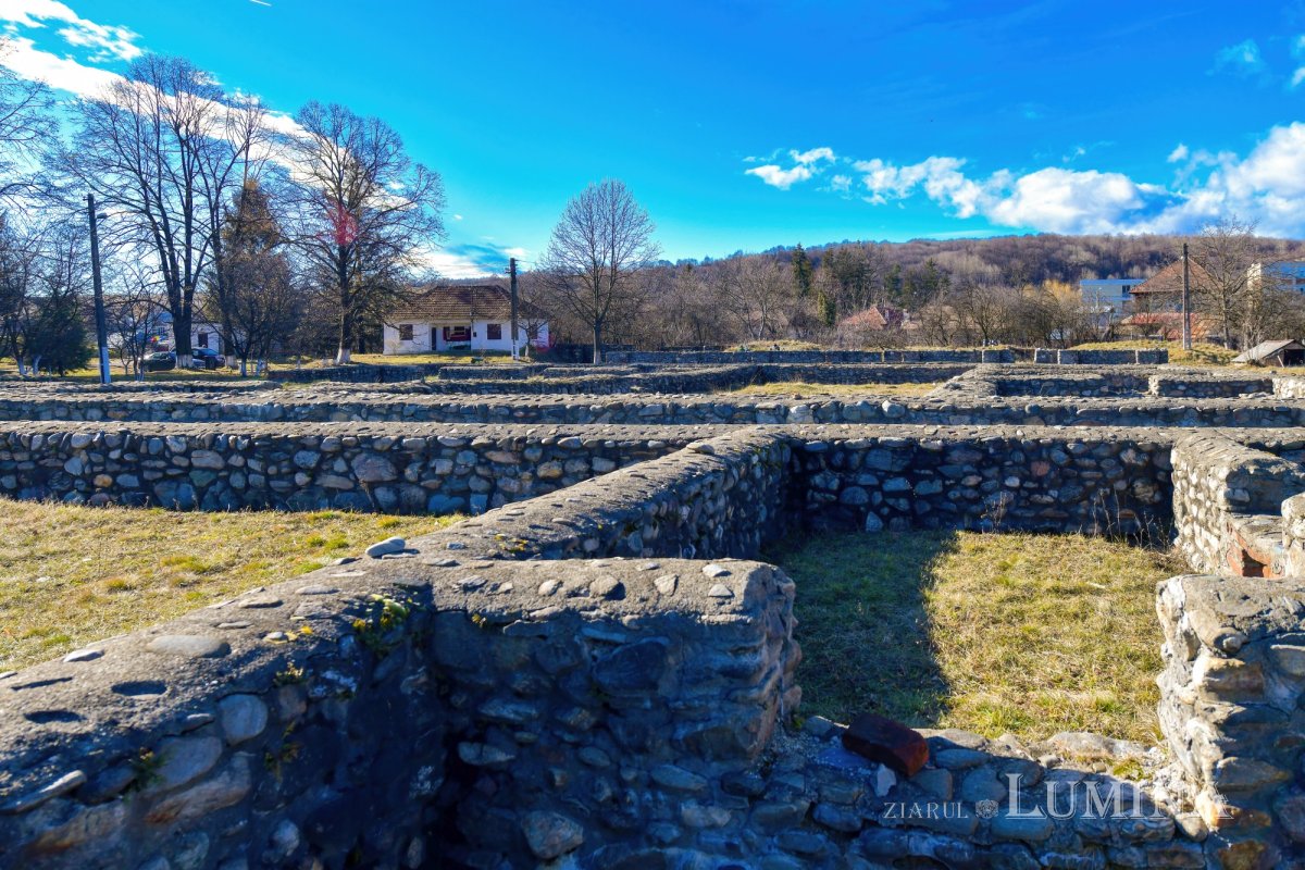Pe urmele romanilor și ale dacilor liberi 167596