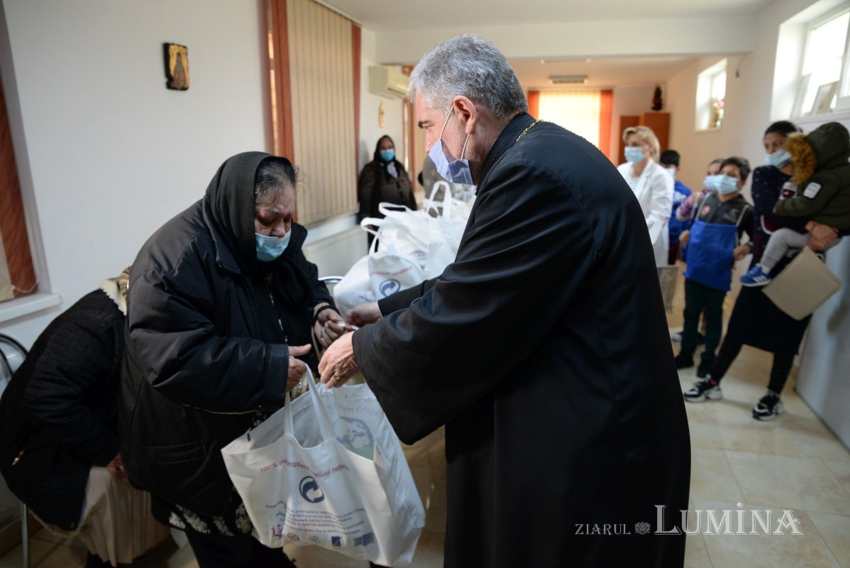 Acțiuni filantropice în București de Ziua Internațională a Romilor 167875