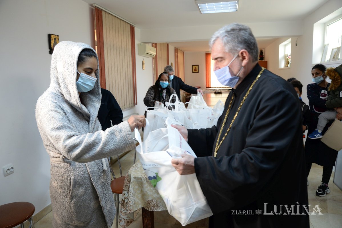 Acțiuni filantropice în București de Ziua Internațională a Romilor 167878