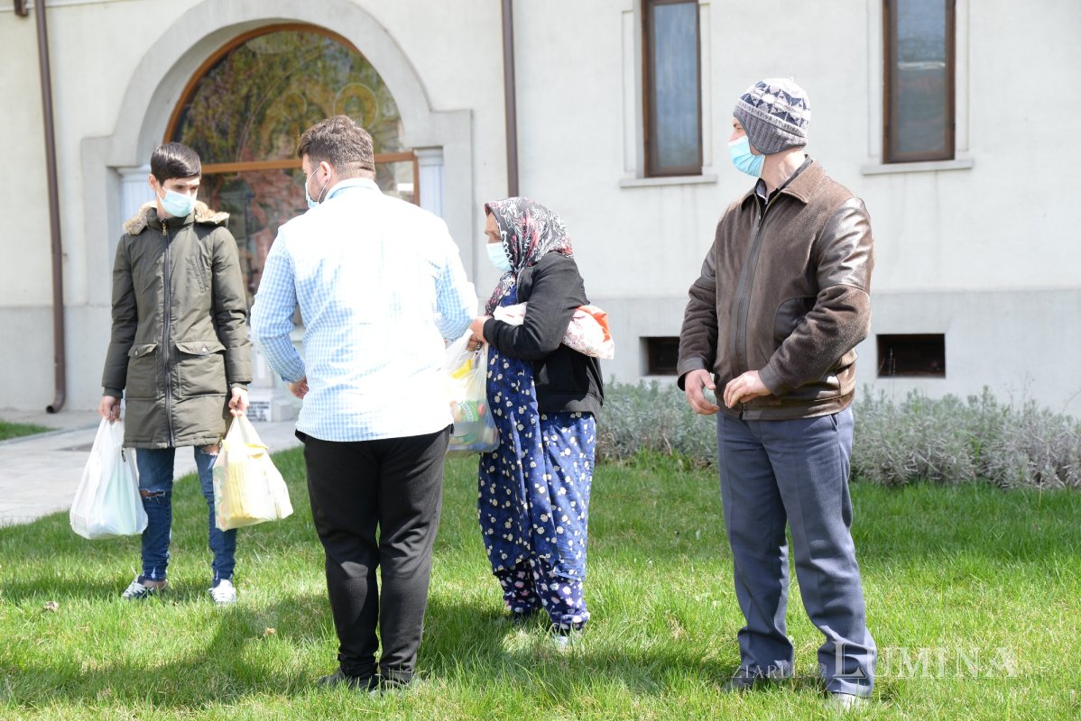 Acțiuni filantropice în București de Ziua Internațională a Romilor 167900