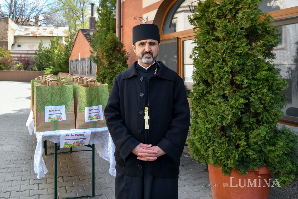 Daruri oferite de o parohie din Capitală copiilor nevoiaşi 167989