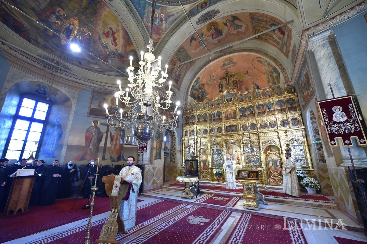 Binecuvântare patriarhală în zi de hram la Mănăstirea Cernica 168077