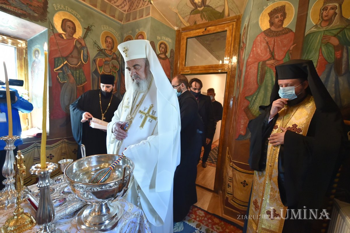 Binecuvântare patriarhală în zi de hram la Mănăstirea Cernica 168098
