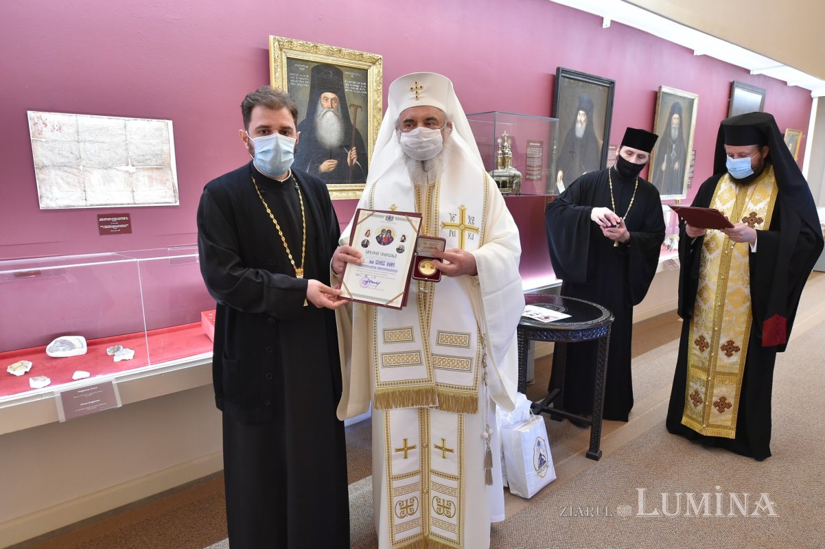 Binecuvântare patriarhală în zi de hram la Mănăstirea Cernica 168112
