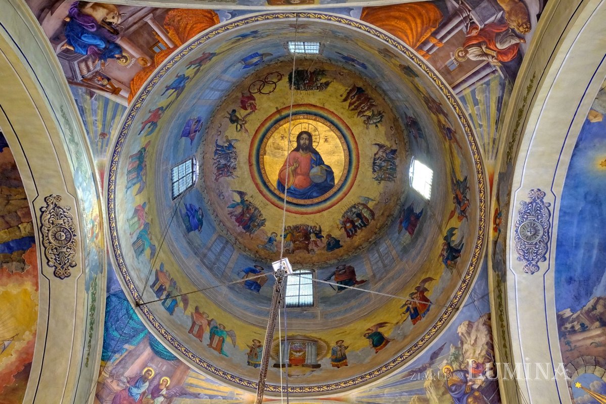 Istorie, credinţă  şi înnoire în Lavra Sfântului Calinic 168147