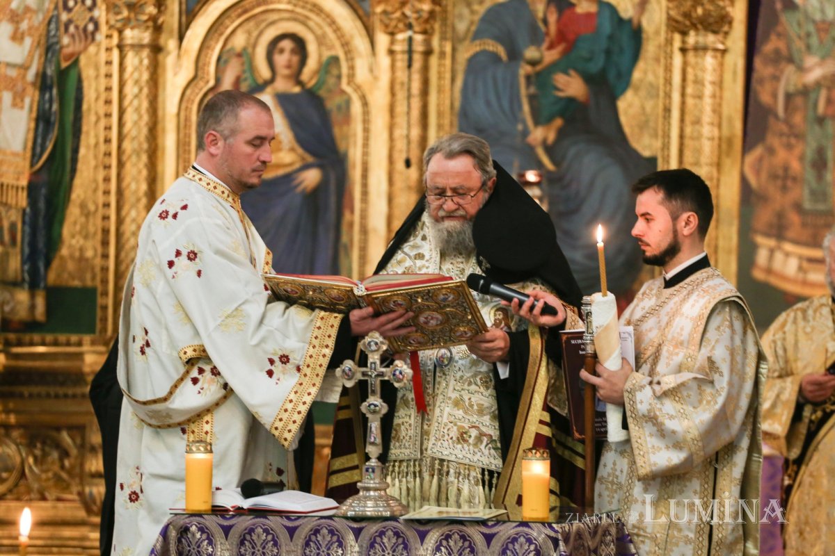 Părintele profesor Ioan Ică senior a fost condus pe ultimul drum 168450