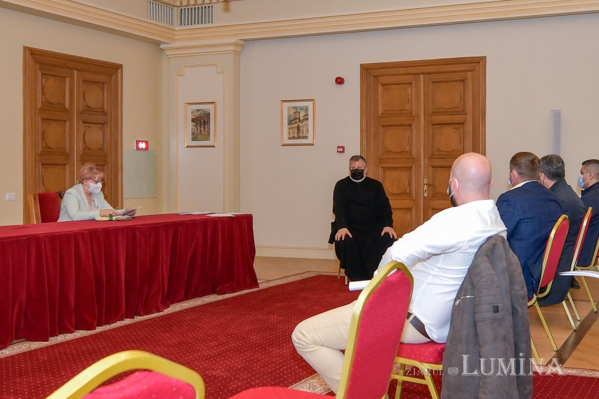 Şedinţă administrativă pentru întâmpinarea sfintelor sărbători de Paști la Catedrala Patriarhală  168603