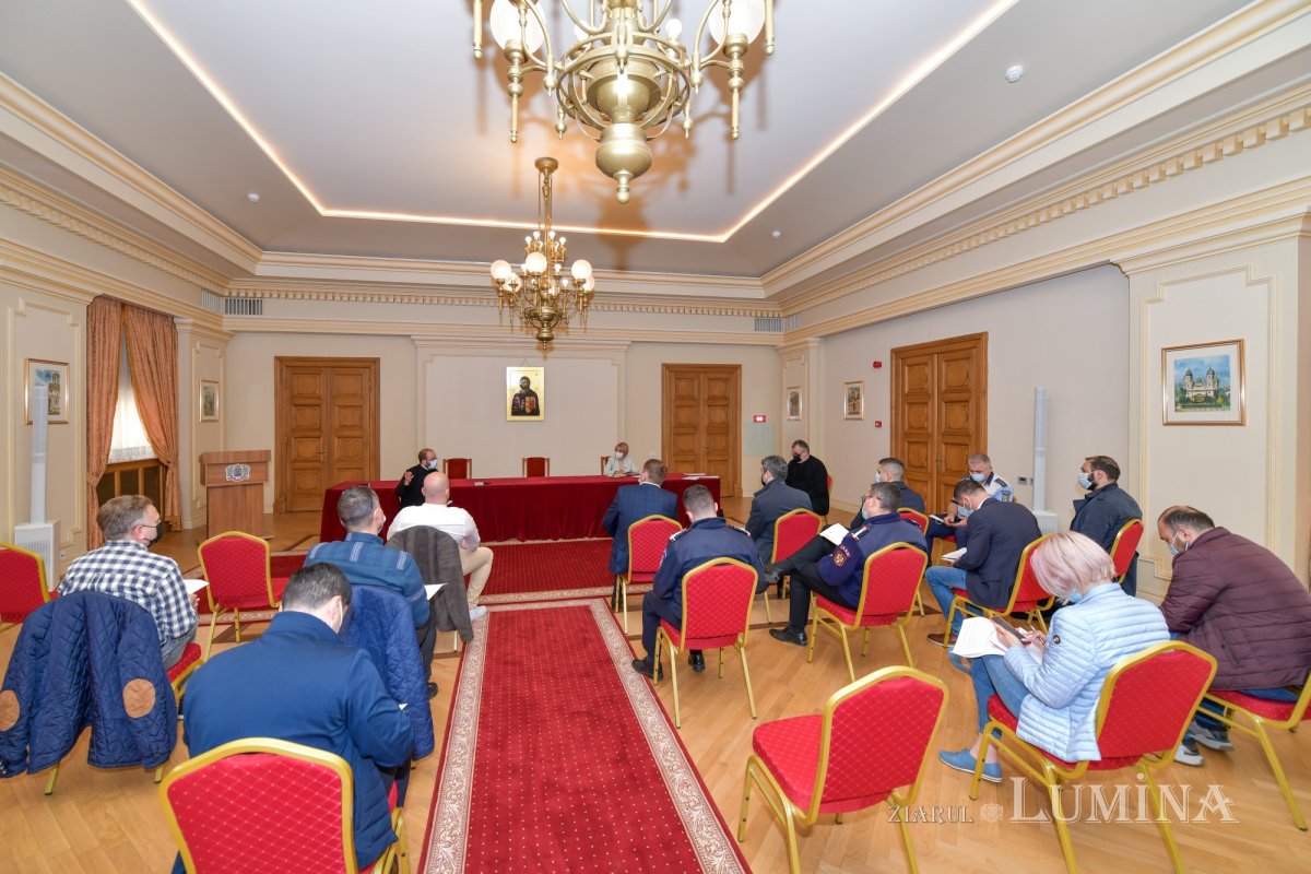 Şedinţă administrativă pentru întâmpinarea sfintelor sărbători de Paști la Catedrala Patriarhală  168606