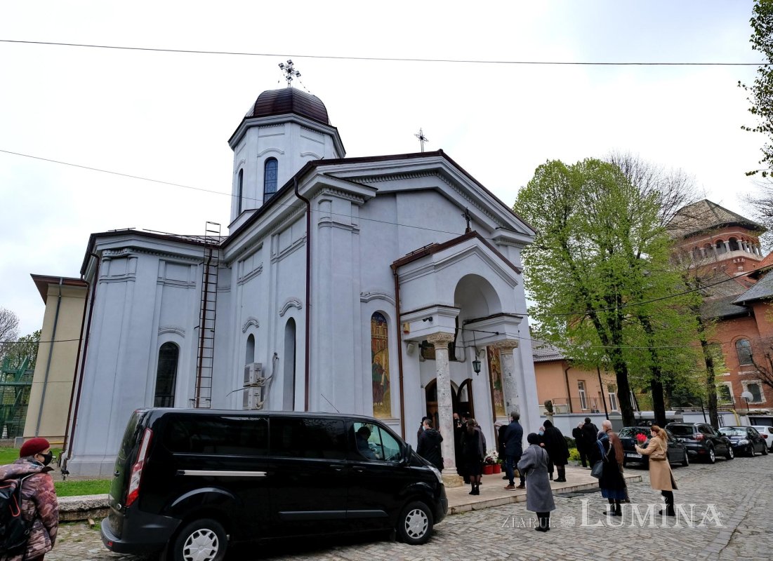 Preacucernicul părinte lector dr. Dumitru Pintea (1953-2021). Teolog erudit şi preot iubitor de cultură 168845