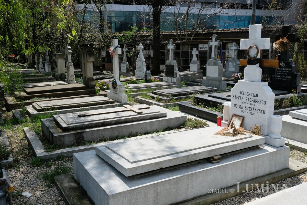 Membrii și donatorii marcanți ai Academiei Române pomeniți în cimitirul Bellu 168919