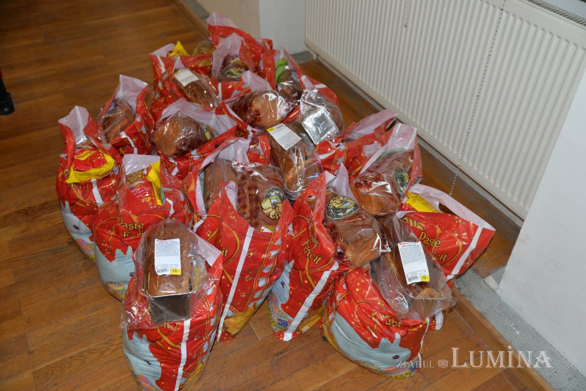 Protoieria Sector 3 Capitală oferă ajutoare persoanelor nevoiaşe  168915